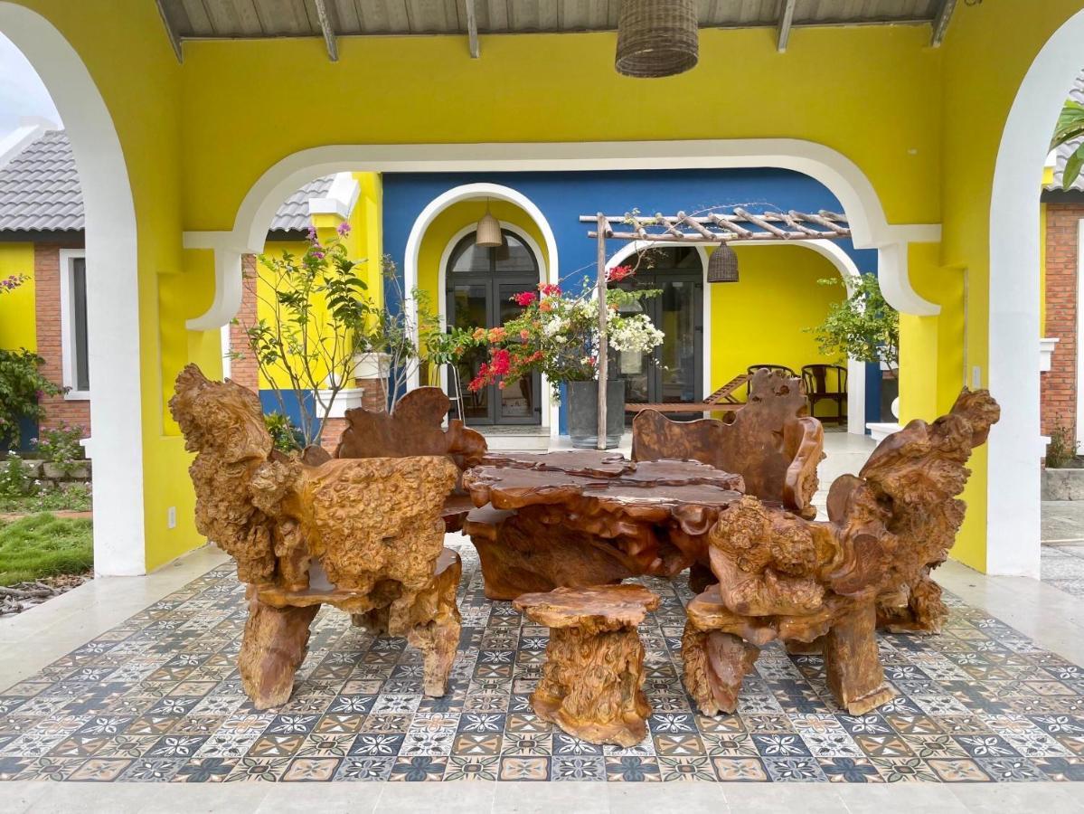 Thuyen Thung Homestay Pho Tri Esterno foto
